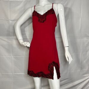 Soma Intimates Lace-Trim Sleep Slip💋 - Size M